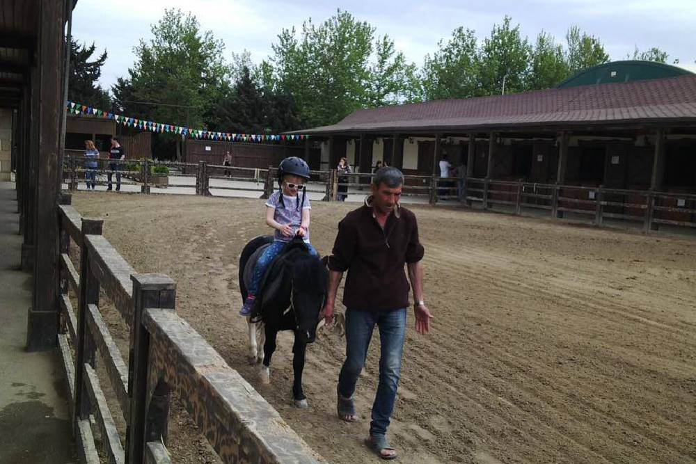 Məktəbli turu - Elite Horse and Polo Club