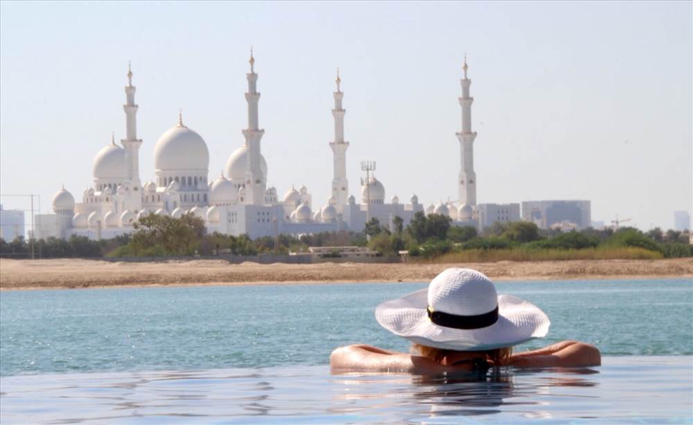  Dubay Abu Dabi istirahəti 4 gecə 5 gün...