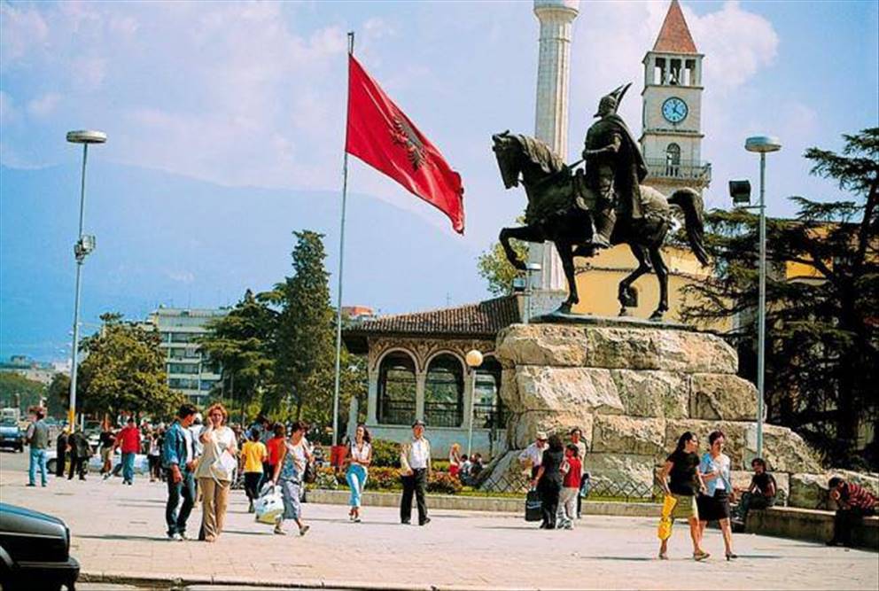 İzmirdən Balkan Turları 7 gecə 8 gün... Makedoniya, Serbiya, Bosniya, Hersegovina, Montenegro, Albaniya...