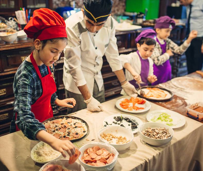 Məktəblilər üçün ən möhtəşəm tur,Master klass moon "mini tort,pizza,qurabiye"...